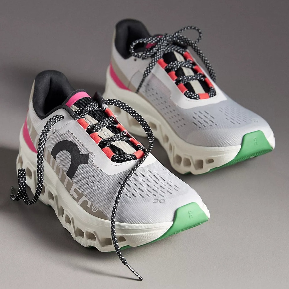 On Cloud Monsters Women’s Running Shoes 7.5